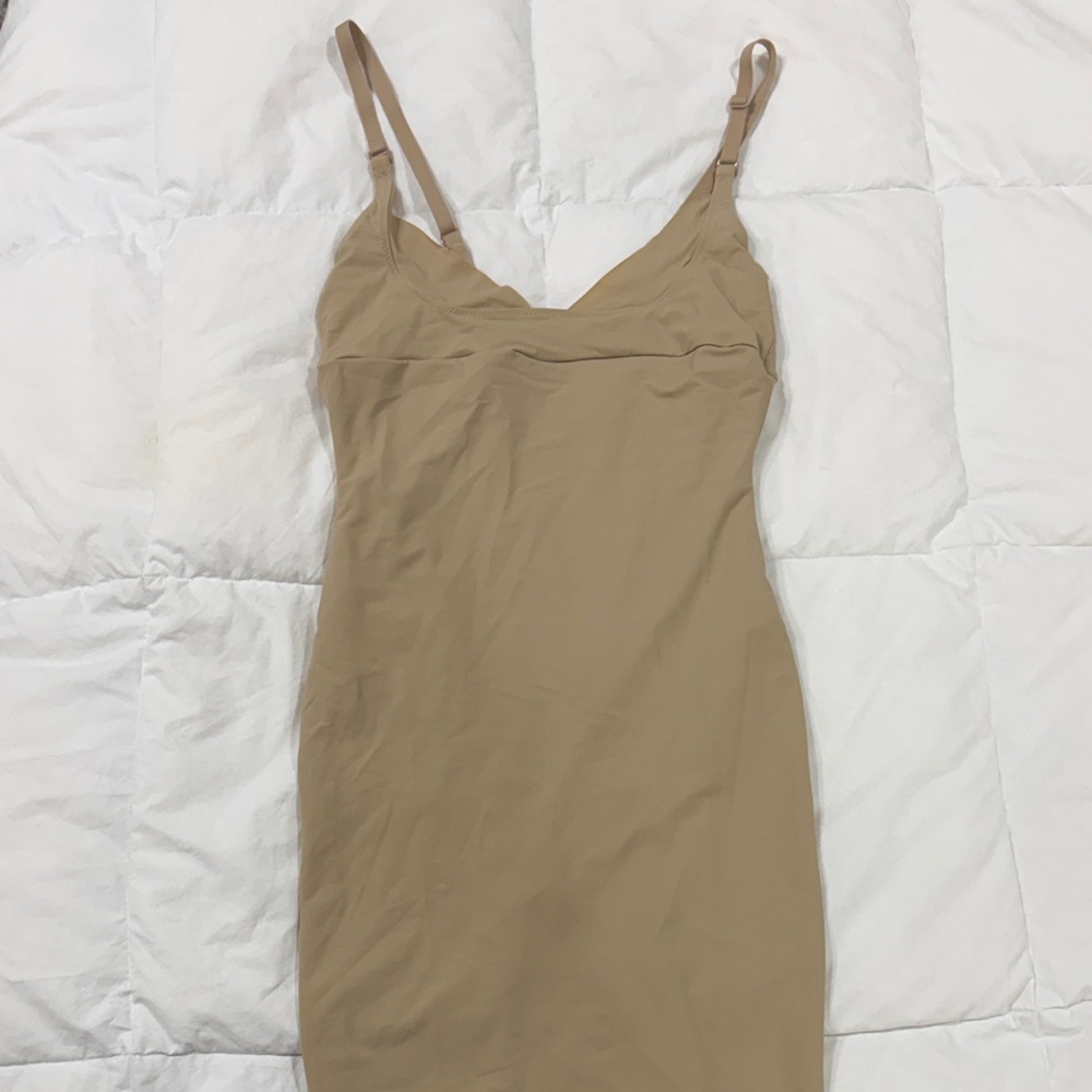 Flexees Nude/Tan Seamless Slip Chemise